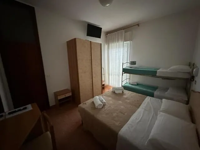 Hotel Vera 2*